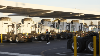 Einride opens its first HGV charging station in the USA
